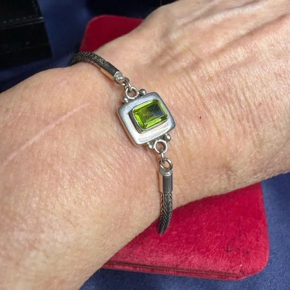 Bracelet 925 Sterling Silver Peridot Gemstone Toggle Clasp - Picture 8 of 8